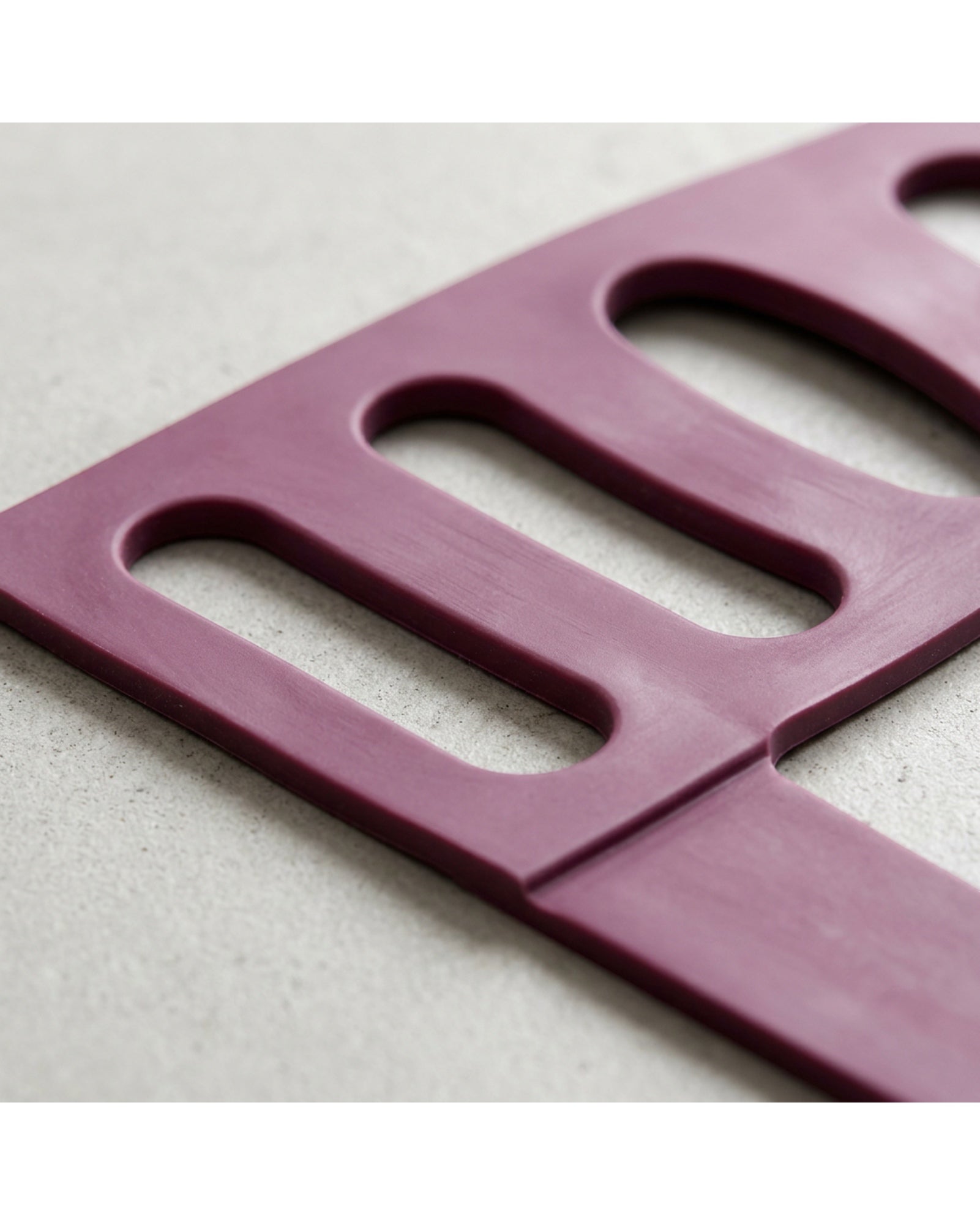 Fnvpt Eight-Slot Flat Latex Stretch Band 150 cm Plum - Detail view
